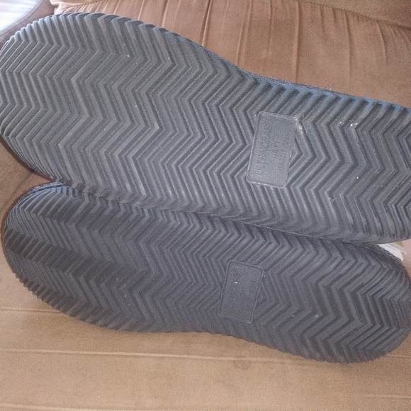 🎉HP🎉 NWT Men's Bootie Slippers - Picture 3 of 3